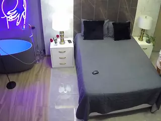 Casa Salsa Bedroom 6's Live Sex Cam Show