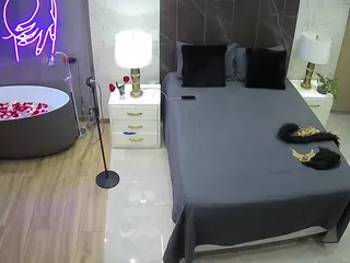 Casa Salsa Bedroom 6's Live Sex Cam Show