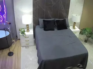 Casa Salsa Bedroom 6's Live Sex Cam Show