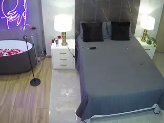 Casa Salsa Bedroom 6's Live Sex Cam Show