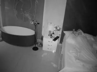 Casa Salsa Bedroom 6's Live Sex Cam Show