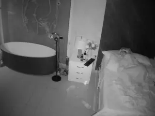Casa Salsa Bedroom 6's Live Sex Cam Show