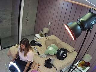 camsoda voyeurcam-casa-salsa-bedroom-7