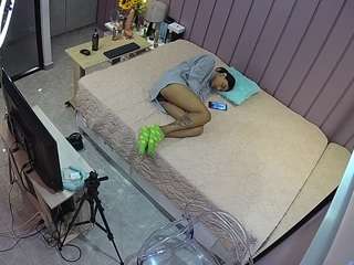 voyeurcam-casa-salsa-bedroom-7
