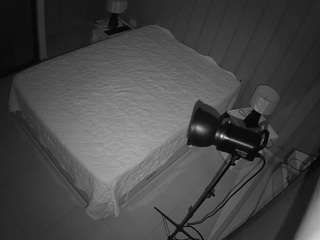 voyeurcam-casa-salsa-bedroom-7