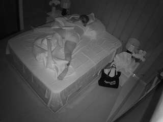 voyeurcam-casa-salsa-bedroom-7