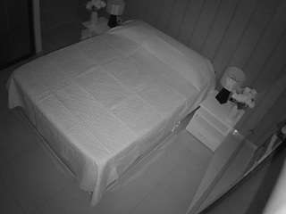 voyeurcam-casa-salsa-bedroom-7
