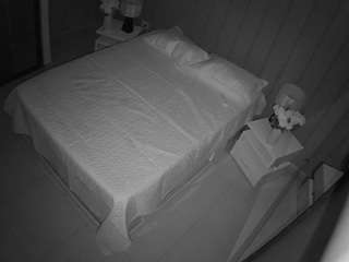 voyeurcam-casa-salsa-bedroom-7