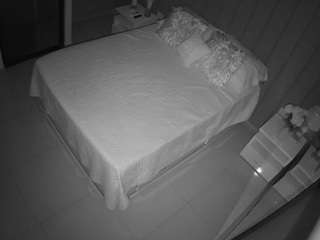 voyeurcam-casa-salsa-bedroom-7
