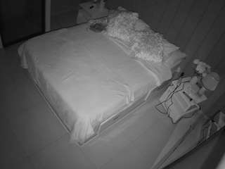 voyeurcam-casa-salsa-bedroom-7