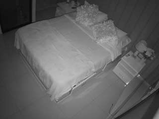 voyeurcam-casa-salsa-bedroom-7