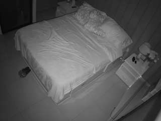voyeurcam-casa-salsa-bedroom-7 camsoda