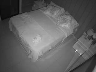 voyeurcam-casa-salsa-bedroom-7