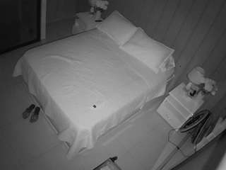 voyeurcam-casa-salsa-bedroom-7