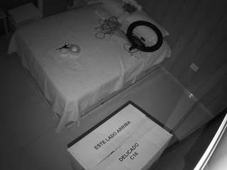 voyeurcam-casa-salsa-bedroom-7