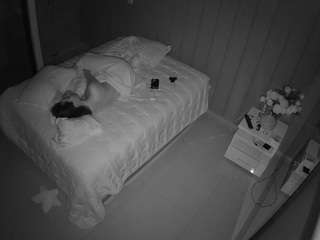 voyeurcam-casa-salsa-bedroom-7