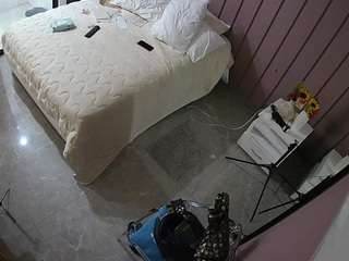 voyeurcam-casa-salsa-bedroom-7