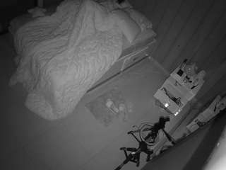 voyeurcam-casa-salsa-bedroom-7