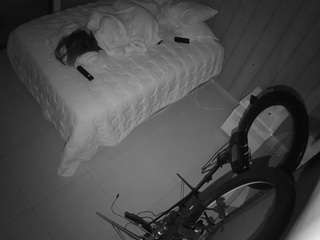 voyeurcam-casa-salsa-bedroom-7