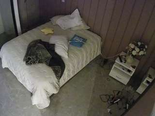 voyeurcam-casa-salsa-bedroom-7