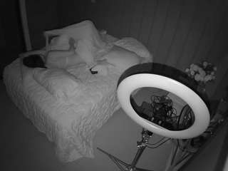 voyeurcam-casa-salsa-bedroom-7