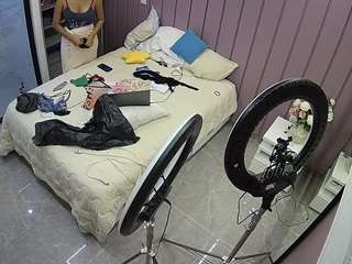 voyeurcam-casa-salsa-bedroom-7