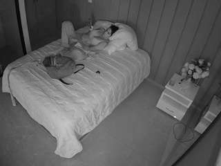 voyeurcam-casa-salsa-bedroom-7