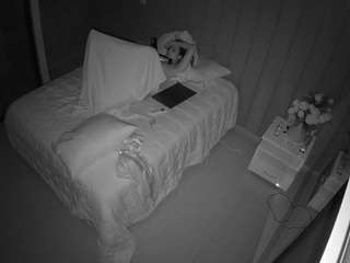 voyeurcam-casa-salsa-bedroom-7