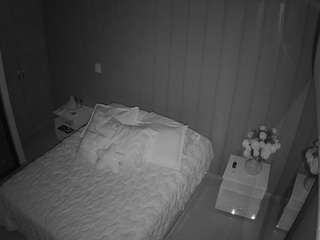 voyeurcam-casa-salsa-bedroom-7