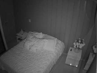 voyeurcam-casa-salsa-bedroom-7