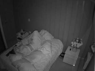 voyeurcam-casa-salsa-bedroom-7