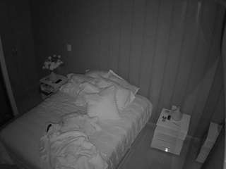 voyeurcam-casa-salsa-bedroom-7