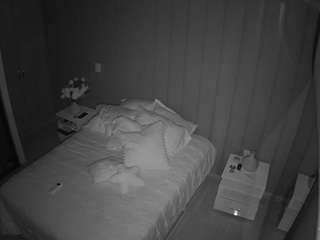 voyeurcam-casa-salsa-bedroom-7