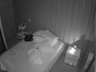 le modèle voyeurcam-casa-salsa-bedroom-7 est en webcam porno dans un show sur le site camsoda, il possède les tags suivants: black hair,flash,flashing,full nudity,hidden cam,mixed,pov,sexwebcam,voyeur,hd