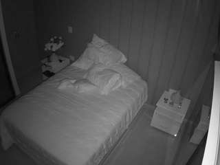 voyeurcam-casa-salsa-bedroom-7