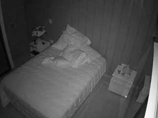 voyeurcam-casa-salsa-bedroom-7