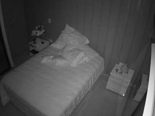 voyeurcam-casa-salsa-bedroom-7