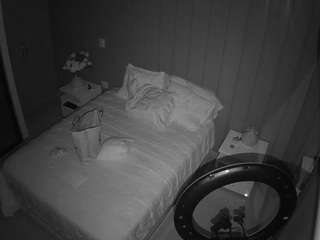 voyeurcam-casa-salsa-bedroom-7