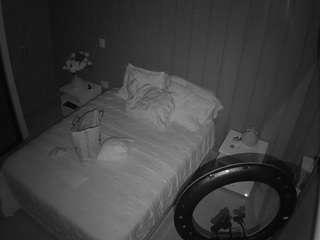 voyeurcam-casa-salsa-bedroom-7
