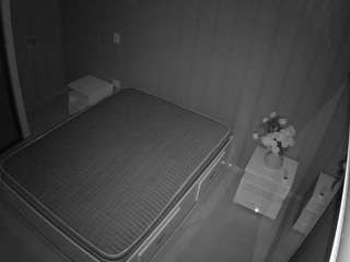 voyeurcam-casa-salsa-bedroom-7