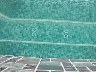 Live Milf Cams camsoda voyeurcam-casa-salsa-hottub