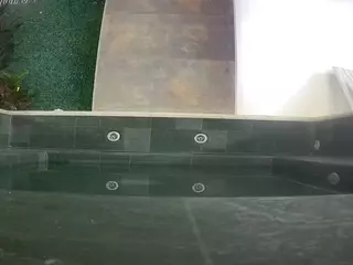 voyeurcam casa salsa hottub's Live Sex Cam Show