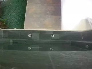 voyeurcam casa salsa hottub's Live Sex Cam Show