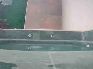 voyeurcam casa salsa hottub's Live Sex Cam Show
