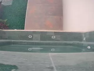 voyeurcam casa salsa hottub's Live Sex Cam Show