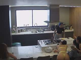 camsoda voyeurcam-casa-salsa-kitchen