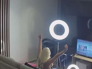 Hd, Young Adult, Voyeur, Teen  Camiqa – Free Live Video Chat with Strangers Online