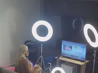 Hd, Young Adult, Voyeur, Teen  Camiqa – Free Live Video Chat with Strangers Online