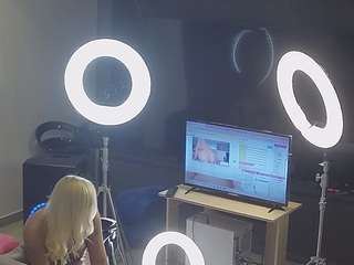 Hd, Young Adult, Voyeur, Teen  Camiqa – Free Live Video Chat with Strangers Online