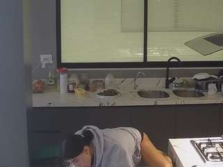 Hd, Young Adult, Voyeur, Teen  Camiqa – Free Live Video Chat with Strangers Online